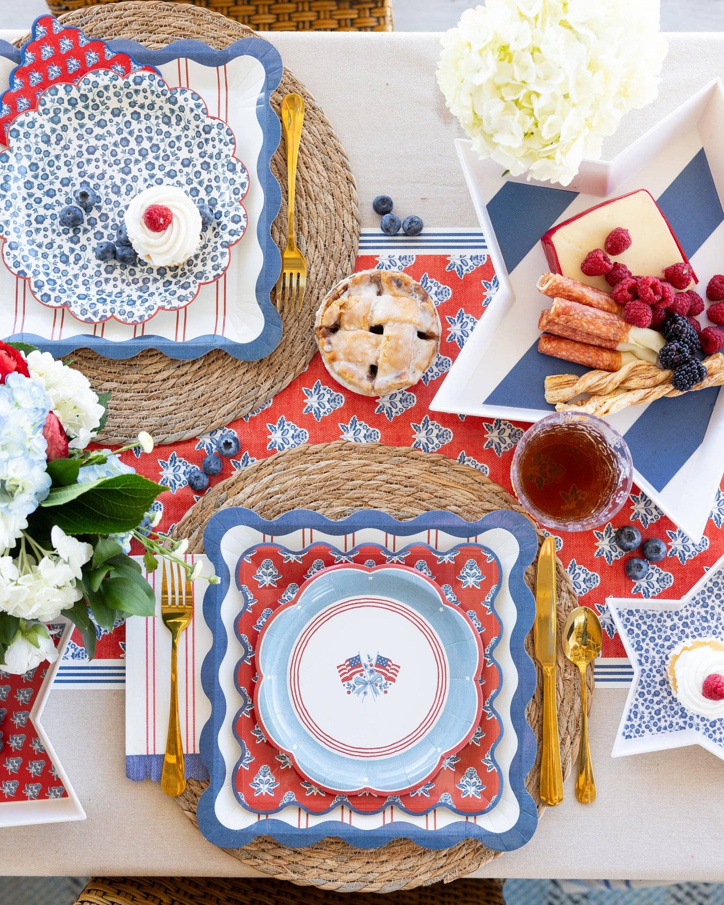 Flag Paper Plates - 8"