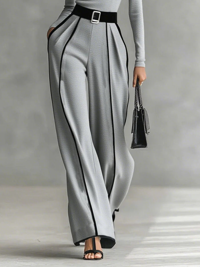 Marie™ | Elegant Set with Contrast Detail