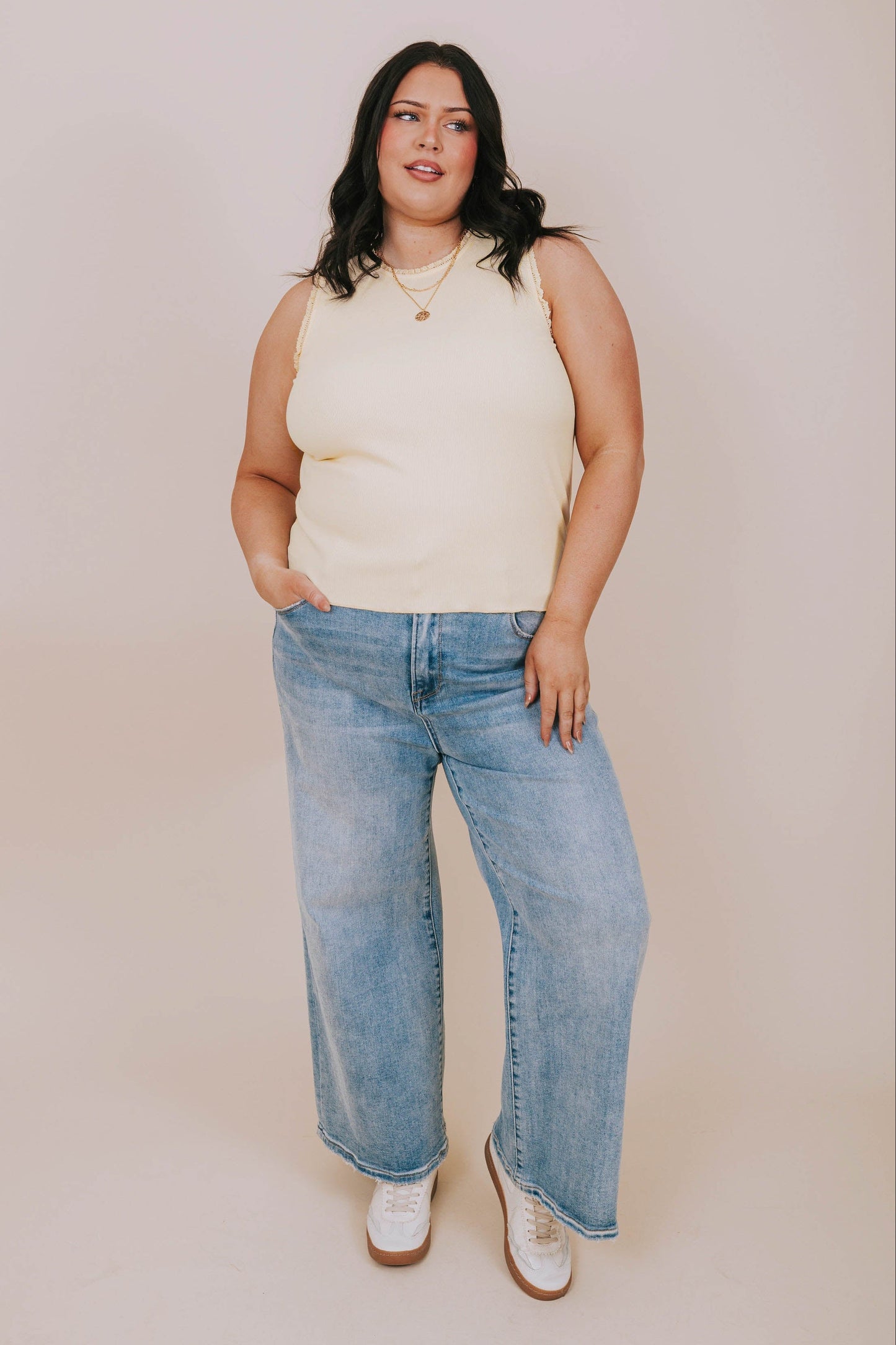 PLUS SIZE - Make Life Extraordinary Top