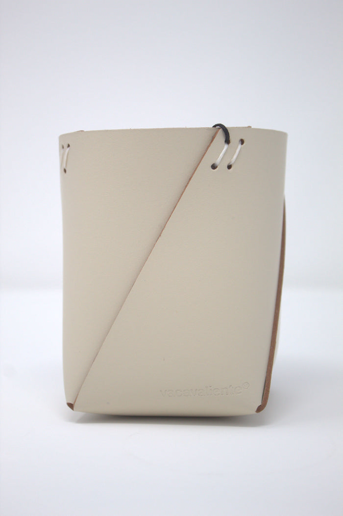 RUCA PENCIL HOLDER SANDSHELL