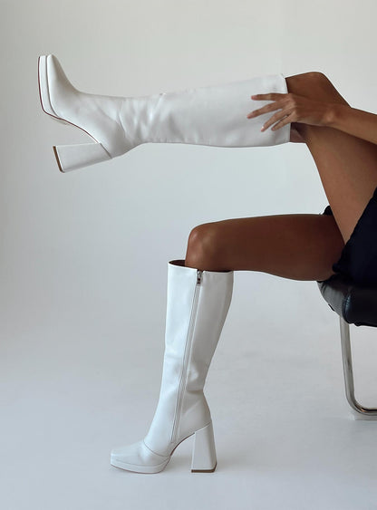 Montgomery Boots Matte White