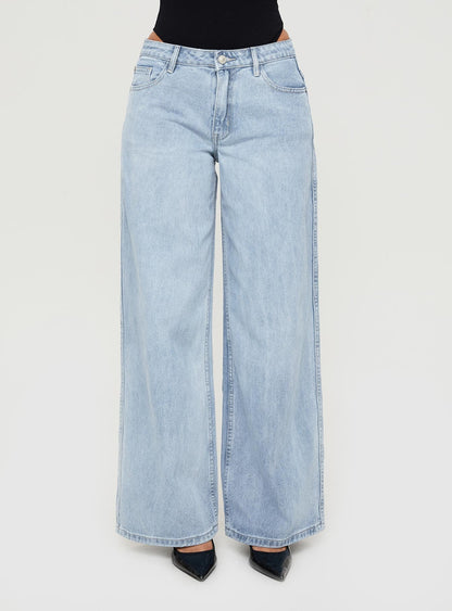 Ramos Low Rise Wide Leg Jeans Light Blue Wash Petite