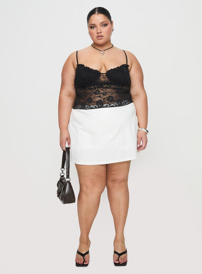 Gigi Skort White Curve