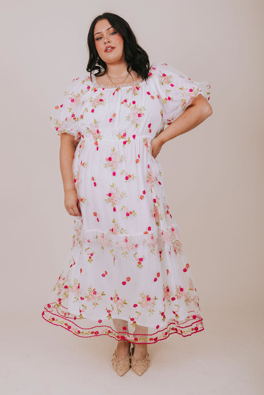 PLUS SIZE - Meet The Queen Dress