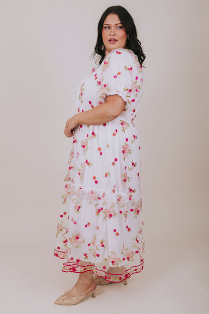 PLUS SIZE - Meet The Queen Dress