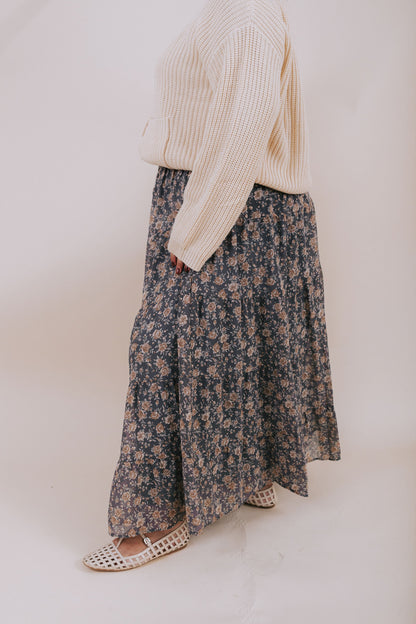 PLUS SIZE - Evening Garden Skirt