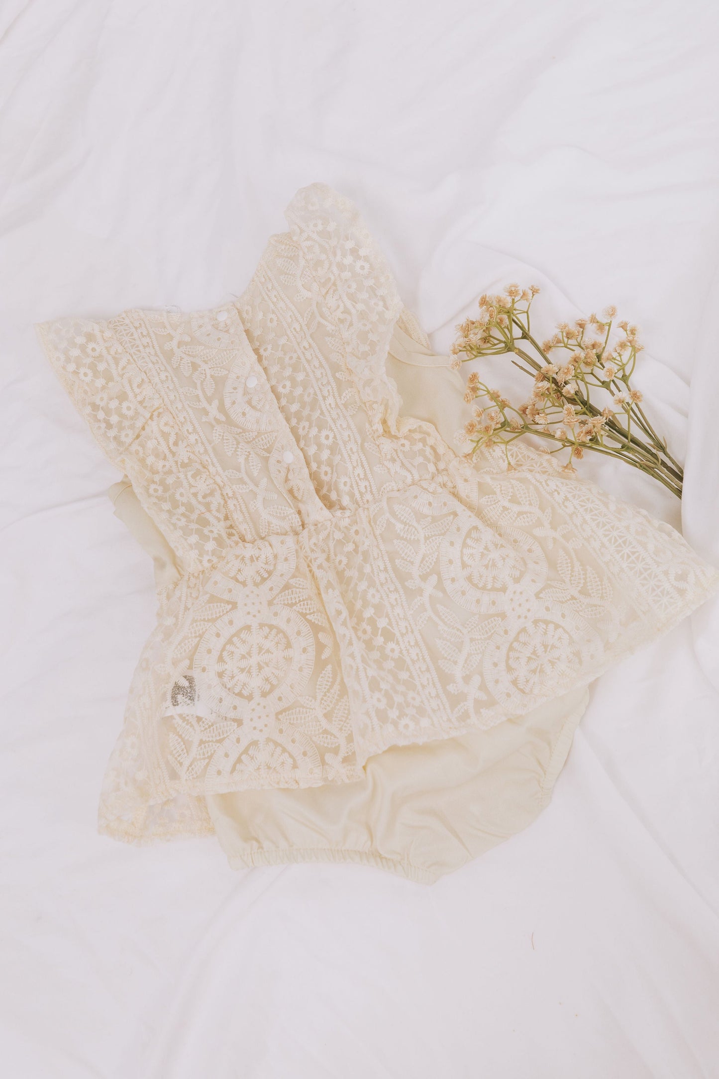 BABY - Frill N' Lace Baby Bodysuit