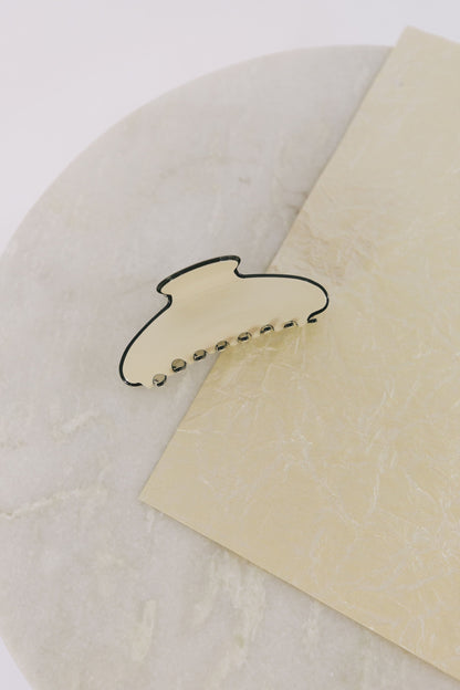 Life In Contrast Claw Clip - 2 Sizes!