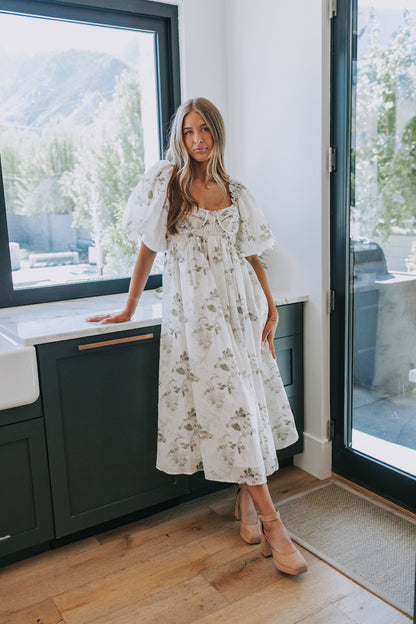 ONE LOVED BABE - Dreaming Of Us Dress