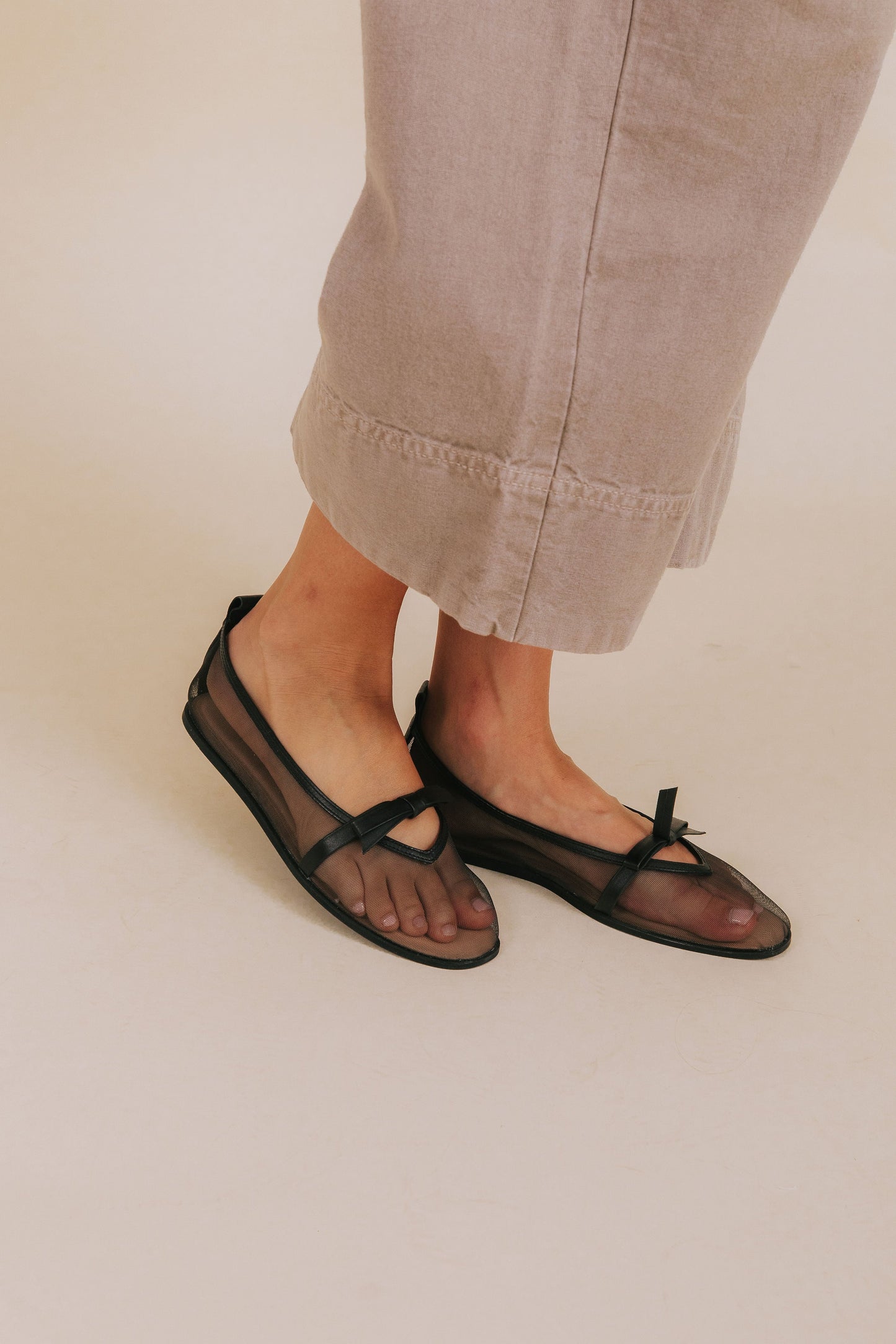 FREE PEOPLE - Mesh Mania Bow Flats