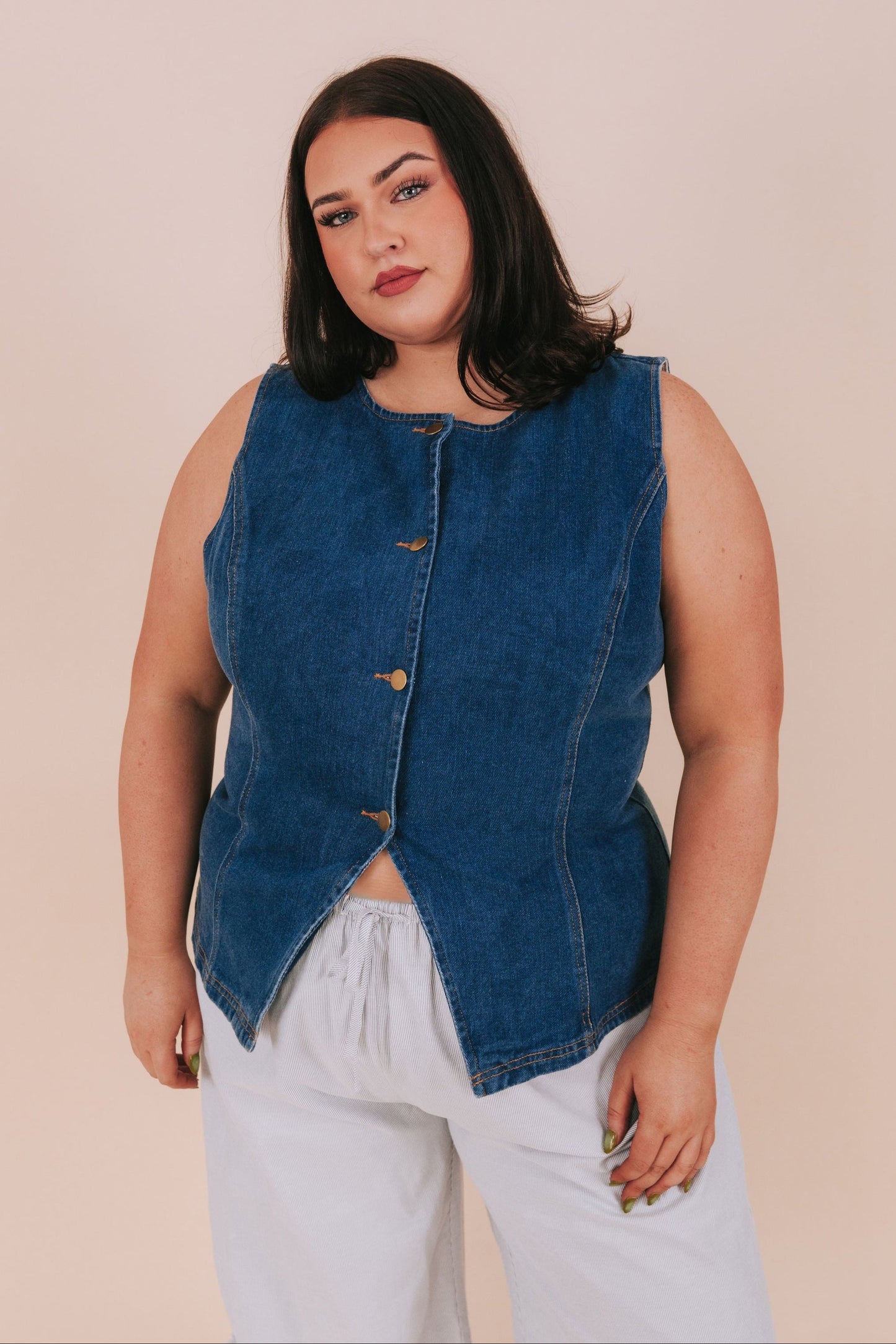 PLUS SIZE - No Stopping Us Vest