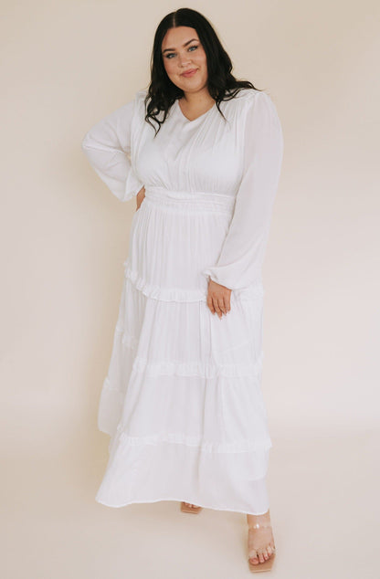 PLUS SIZE - The White: Sandra