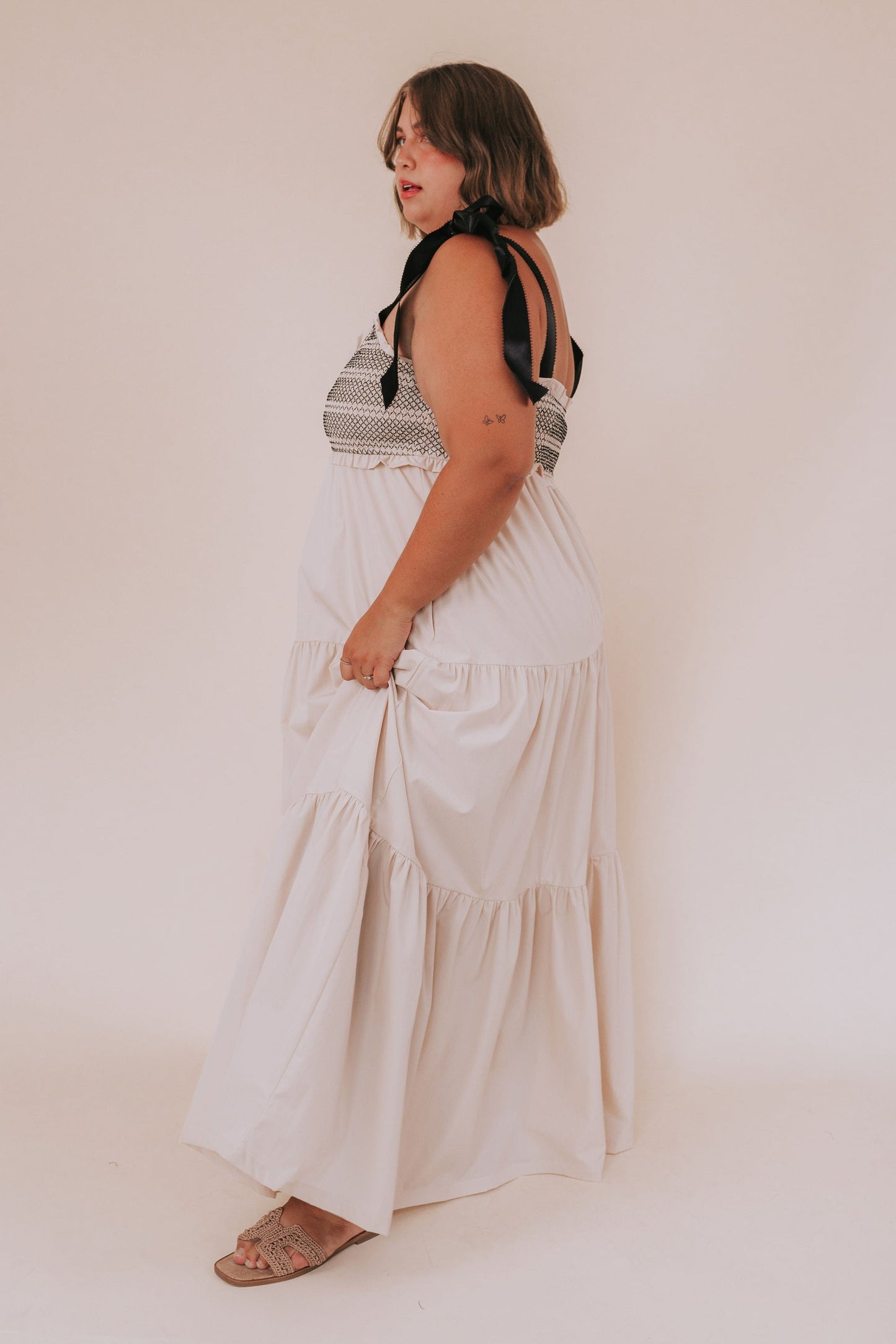 PLUS SIZE - Nostalgic Nights Dress