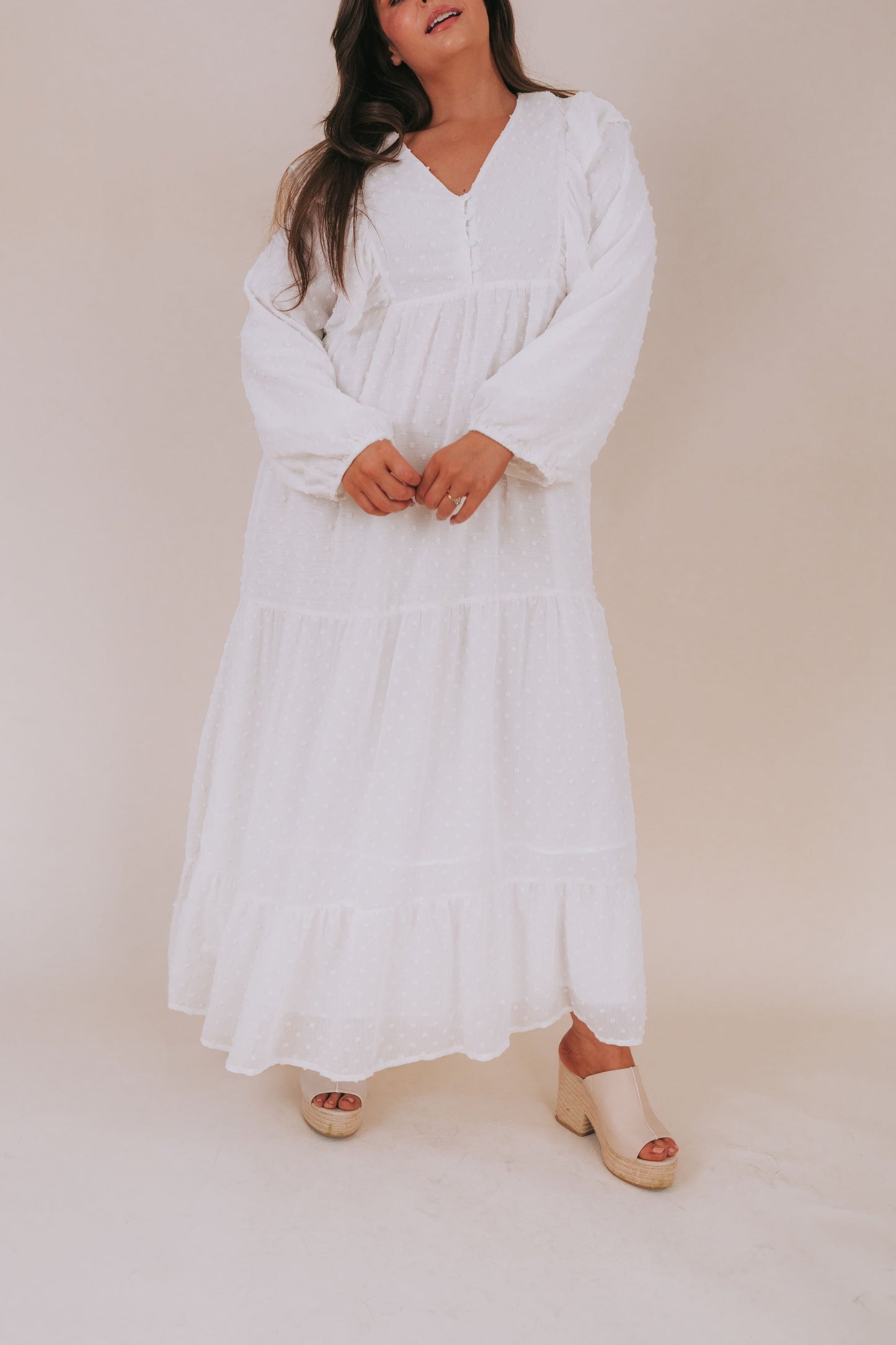 EXCLUSIVE - The White: Lillian