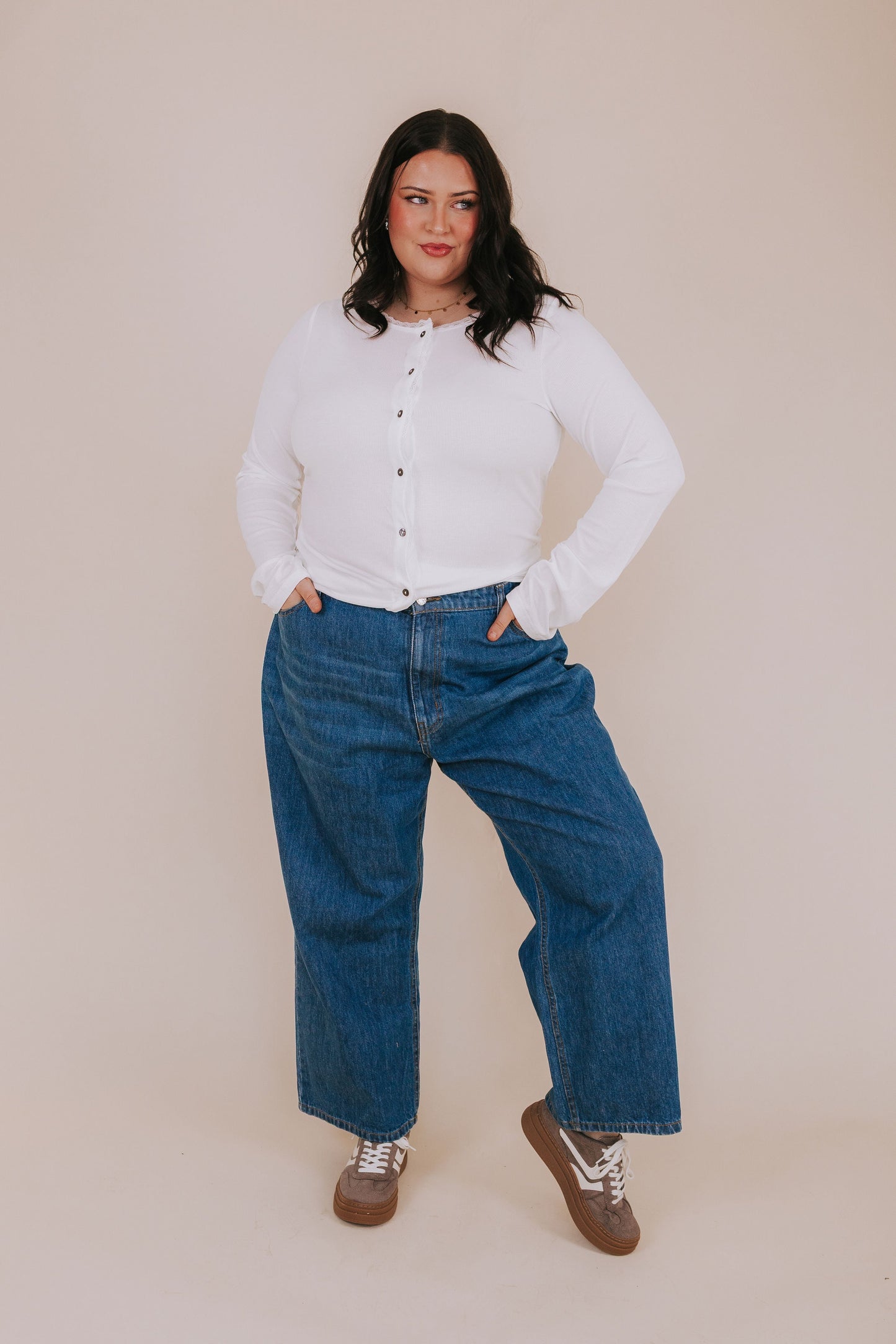 PLUS SIZE - Life Moves On Top