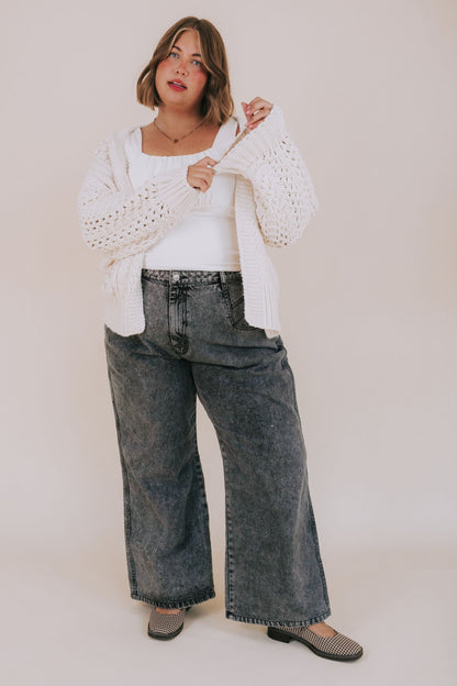 PLUS SIZE - Stay Right Here Cardigan