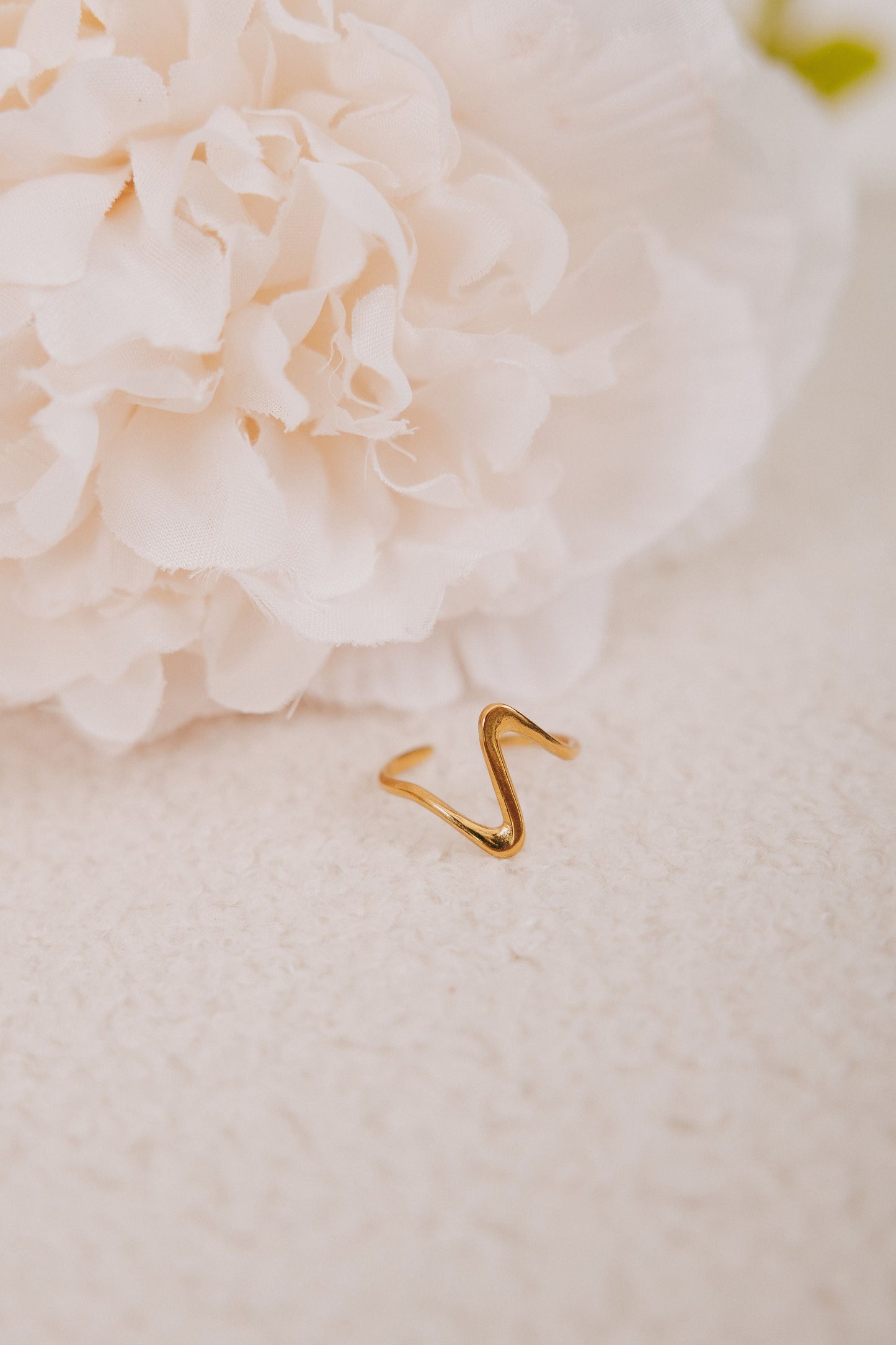 Aperture Ring - 18K Gold Plated