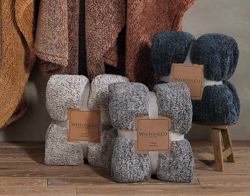 Cosy Cloud Throw