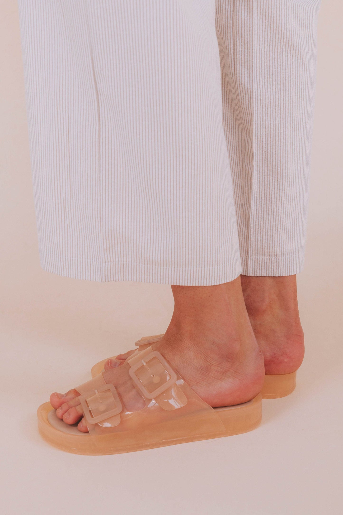DOLCE VITA - Julio Sandals - 2 Colors!