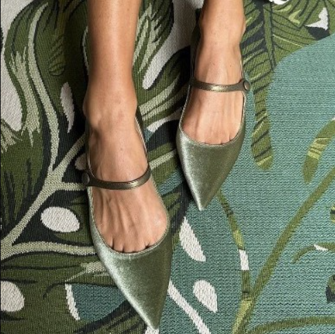 ELEGANT BALLET FLATS WITH ANKLE STRAP