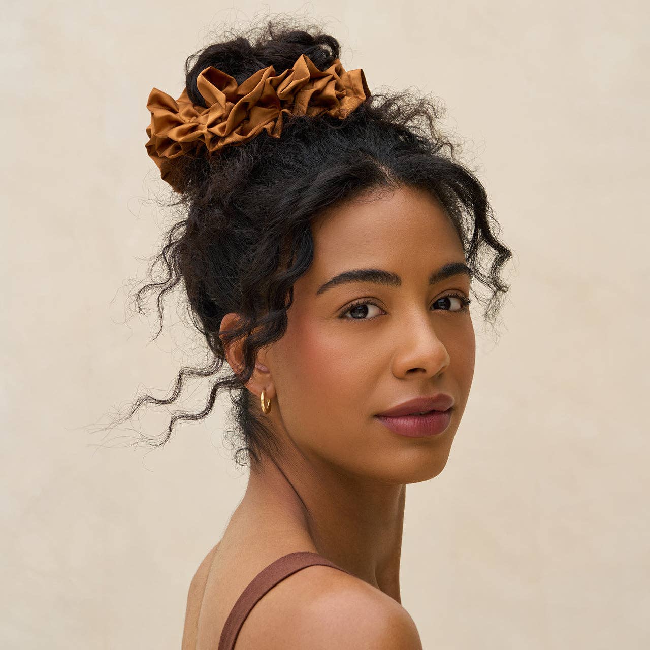 KITSCH - Camel Ruffle Scrunchie