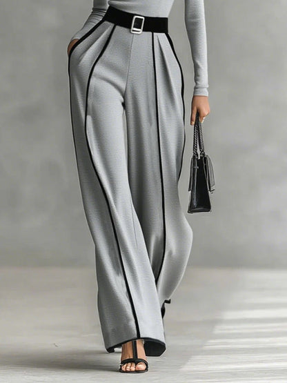Marie™ | Elegant Set with Contrast Detail