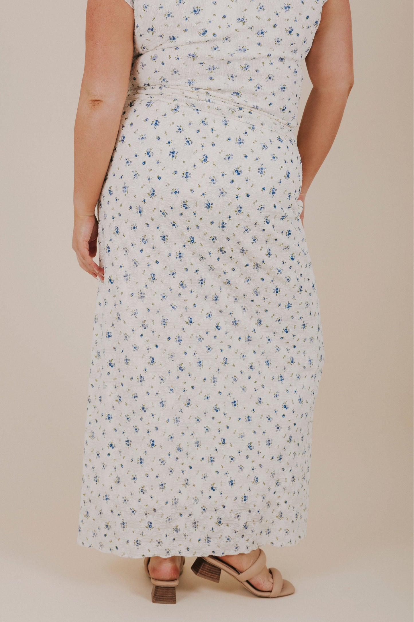 INCLUSIVE SIZING - Blooming Fields Skirt