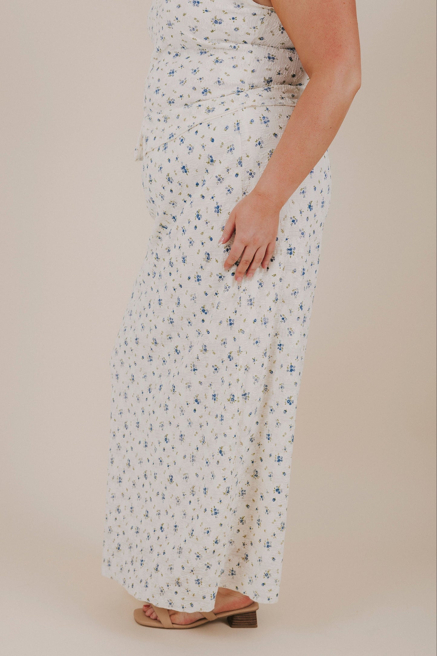 INCLUSIVE SIZING - Blooming Fields Skirt