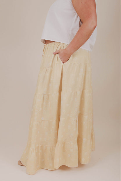INCLUSIVE SIZING - Hop Into Spring Skirt