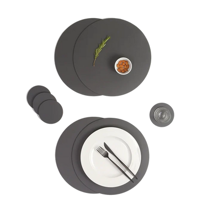 RUCA ROUND PLACEMAT GRAFITE (GREY 80 ) (SET OF 4)