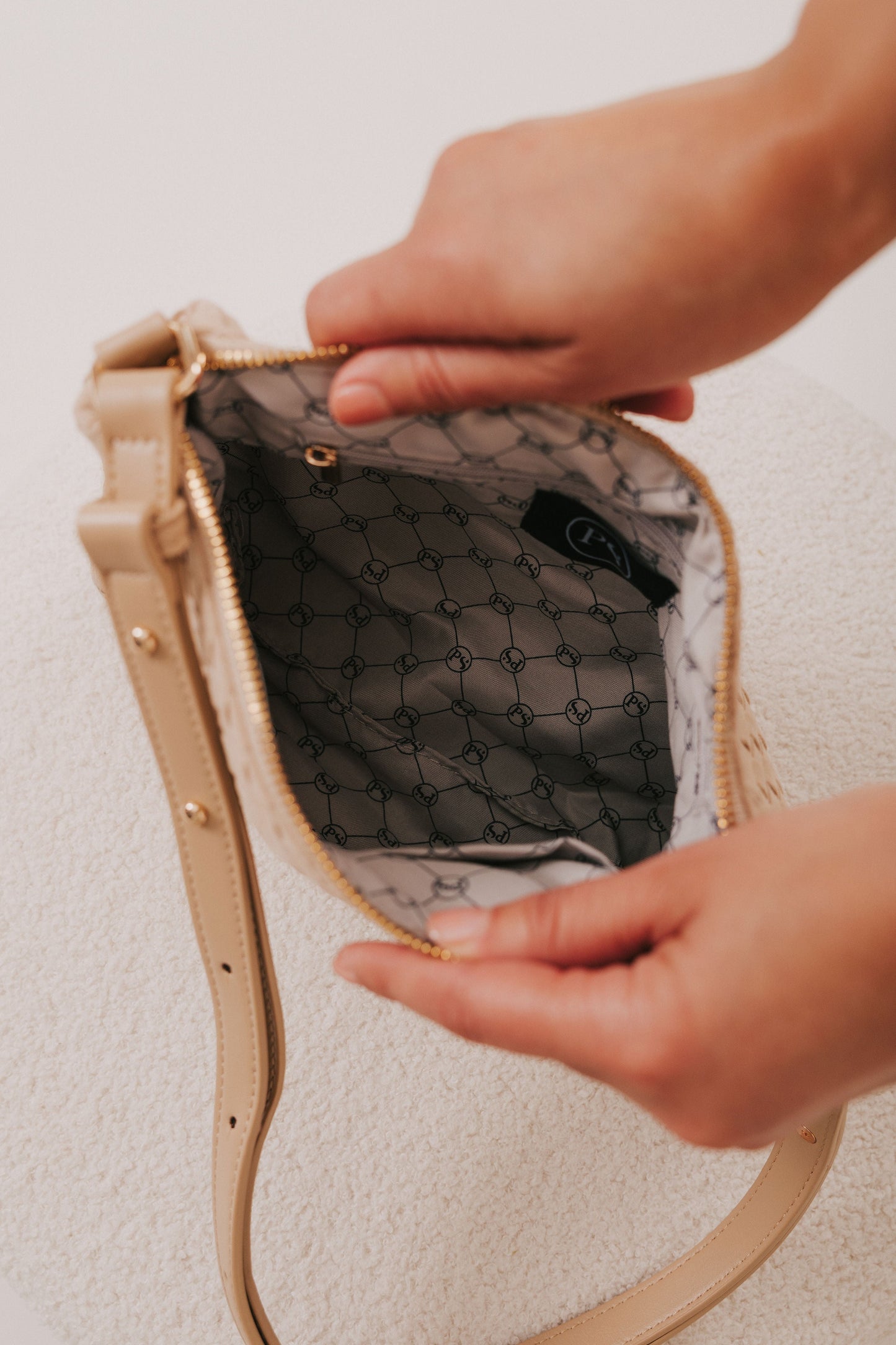 PRETTY SIMPLE - Harper Bag