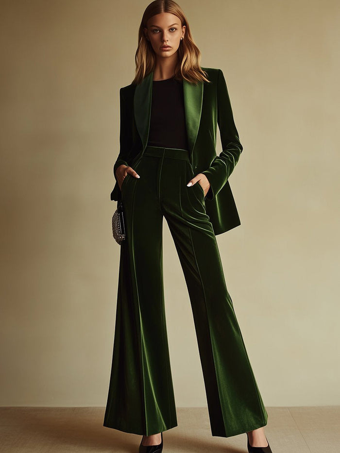 Violetta - elegant ensemble costume