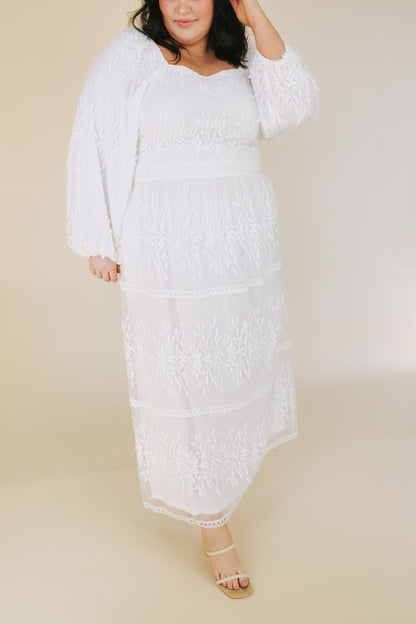 EXCLUSIVE - The White: Evelyn