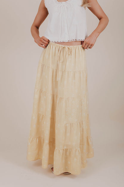 INCLUSIVE SIZING - Hop Into Spring Skirt