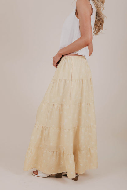 INCLUSIVE SIZING - Hop Into Spring Skirt